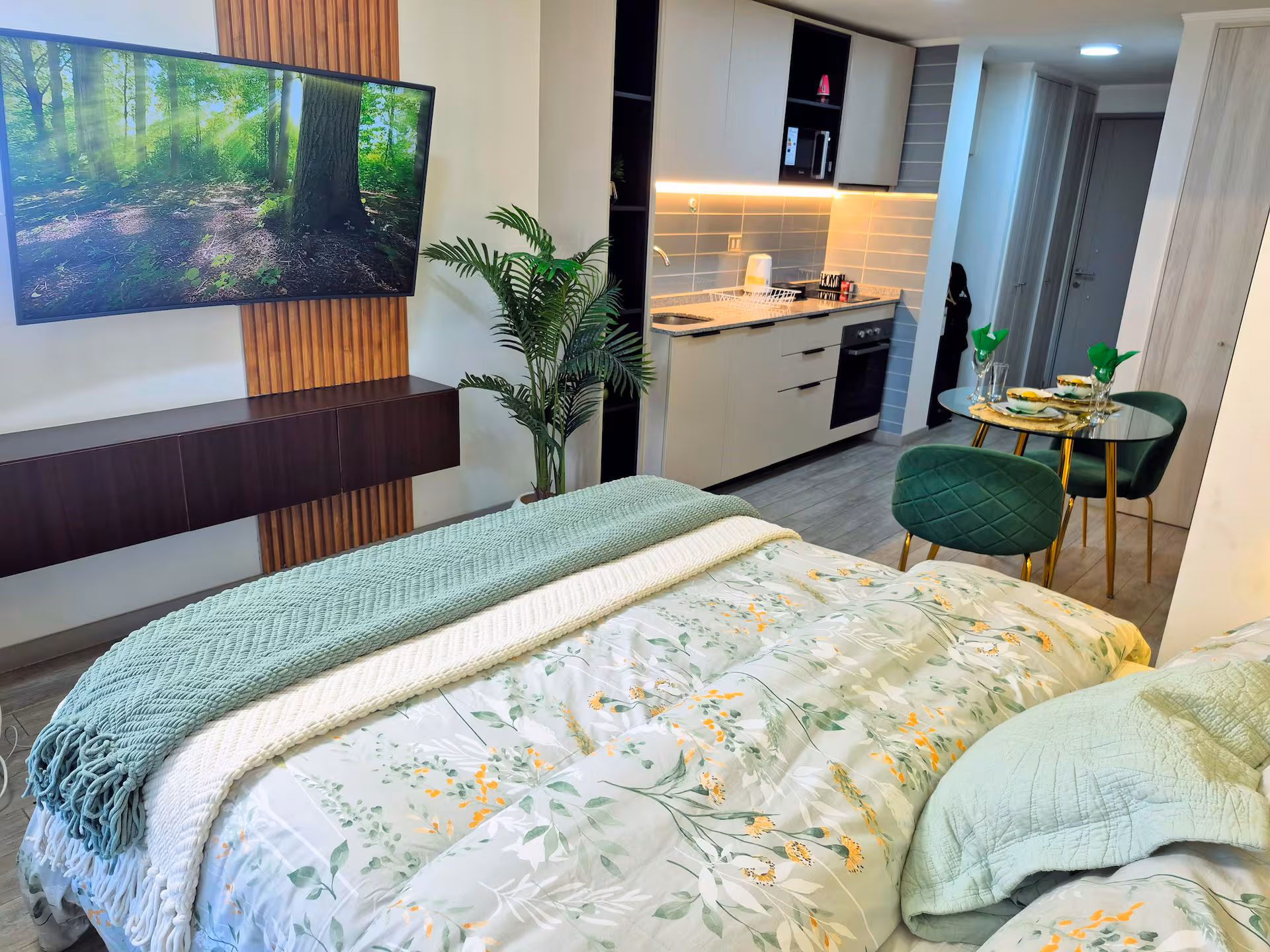 Departamento premium en Santiago Centro, sala de estar moderna y luminosa